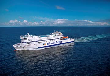 ferries brittany ferry portsmouth roscoff armorique cherbourg caen santander directferries poole cork ie tickets ship onboard
